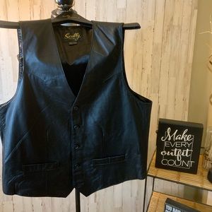 Scully genuine leather vest. Size L (44)